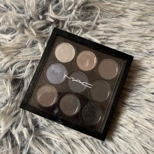 MAC navy times nine eyeshadow palette